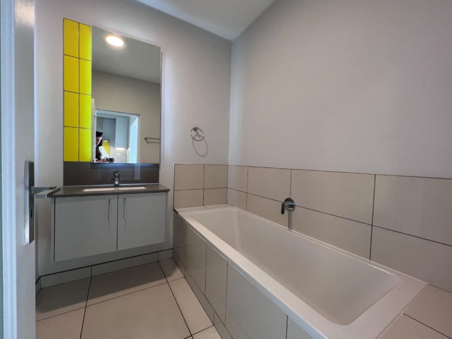 1 Bedroom Property for Sale in Rosebank Gauteng