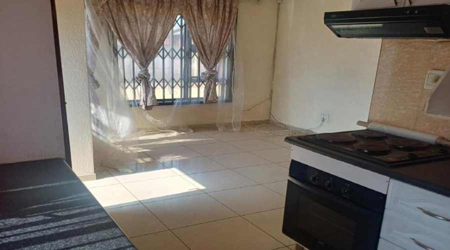 2 Bedroom Property for Sale in Lakeside Gauteng