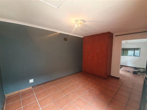 To Let 1 Bedroom Property for Rent in Craighall Park Gauteng