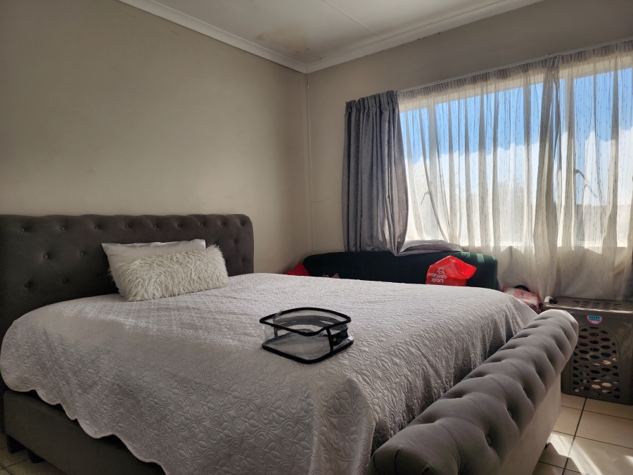 2 Bedroom Property for Sale in Noordhang Gauteng