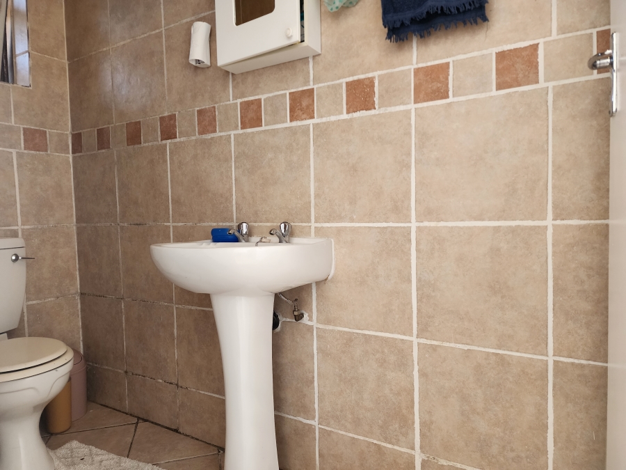 2 Bedroom Property for Sale in Noordhang Gauteng