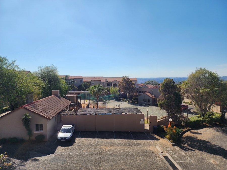 2 Bedroom Property for Sale in Noordhang Gauteng