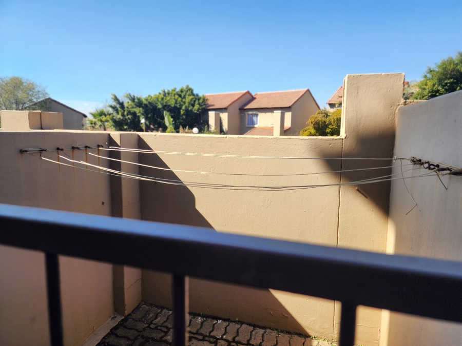 2 Bedroom Property for Sale in Noordhang Gauteng