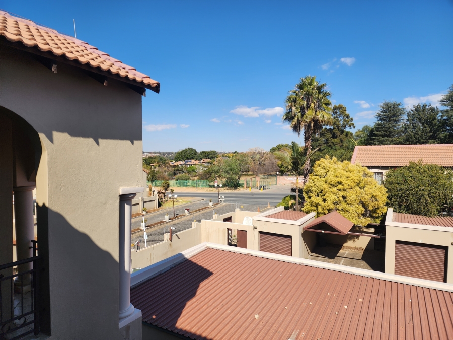 2 Bedroom Property for Sale in Noordhang Gauteng