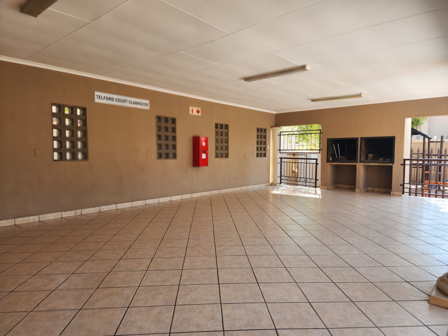 2 Bedroom Property for Sale in Noordhang Gauteng