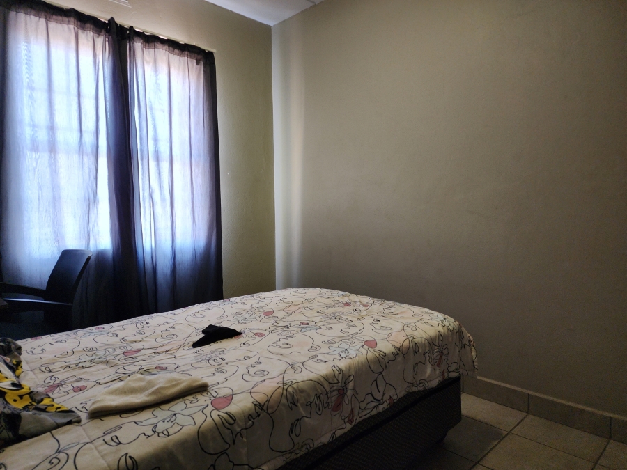 2 Bedroom Property for Sale in Montana Tuine Gauteng