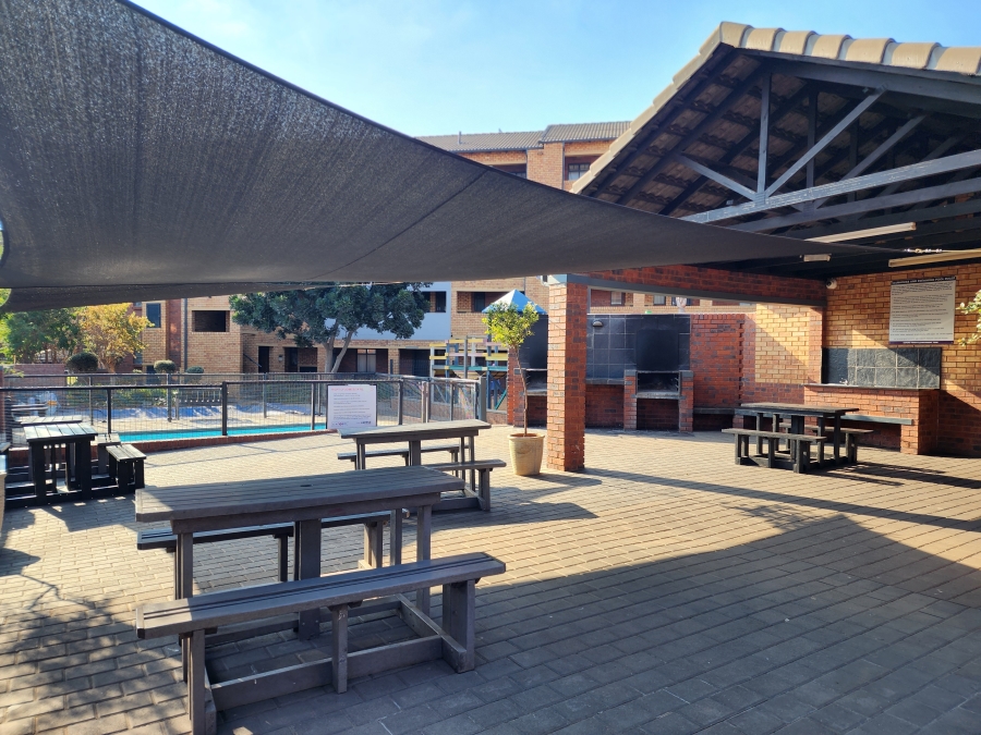 2 Bedroom Property for Sale in Montana Tuine Gauteng
