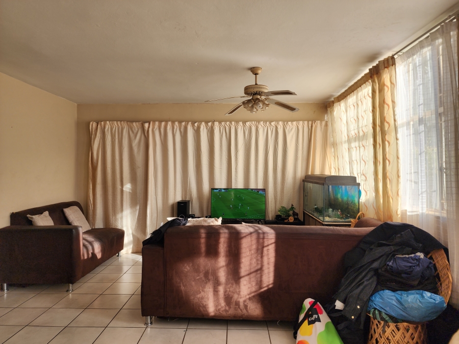 1 Bedroom Property for Sale in Pretoria North Gauteng
