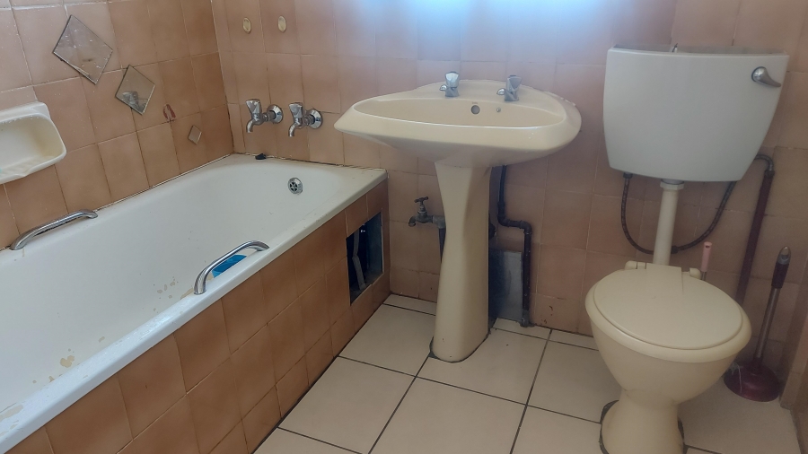 2 Bedroom Property for Sale in Springs Central Gauteng
