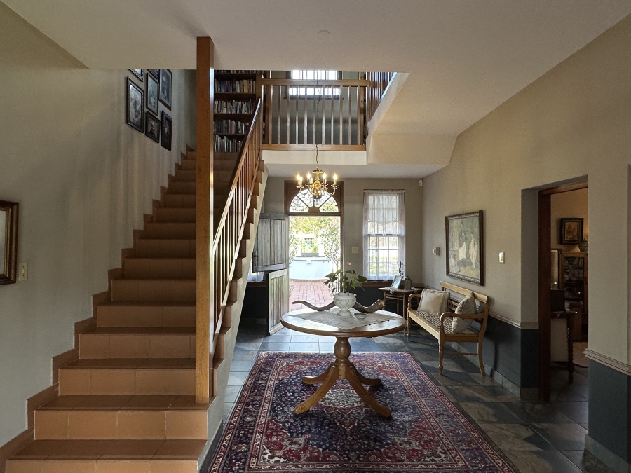 5 Bedroom Property for Sale in Waverley Gauteng