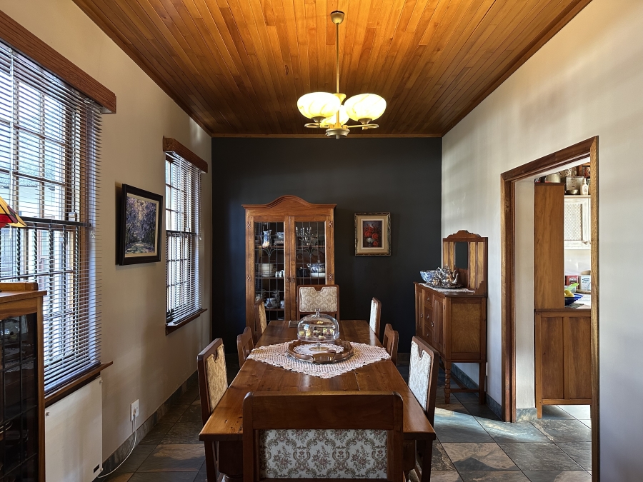 5 Bedroom Property for Sale in Waverley Gauteng