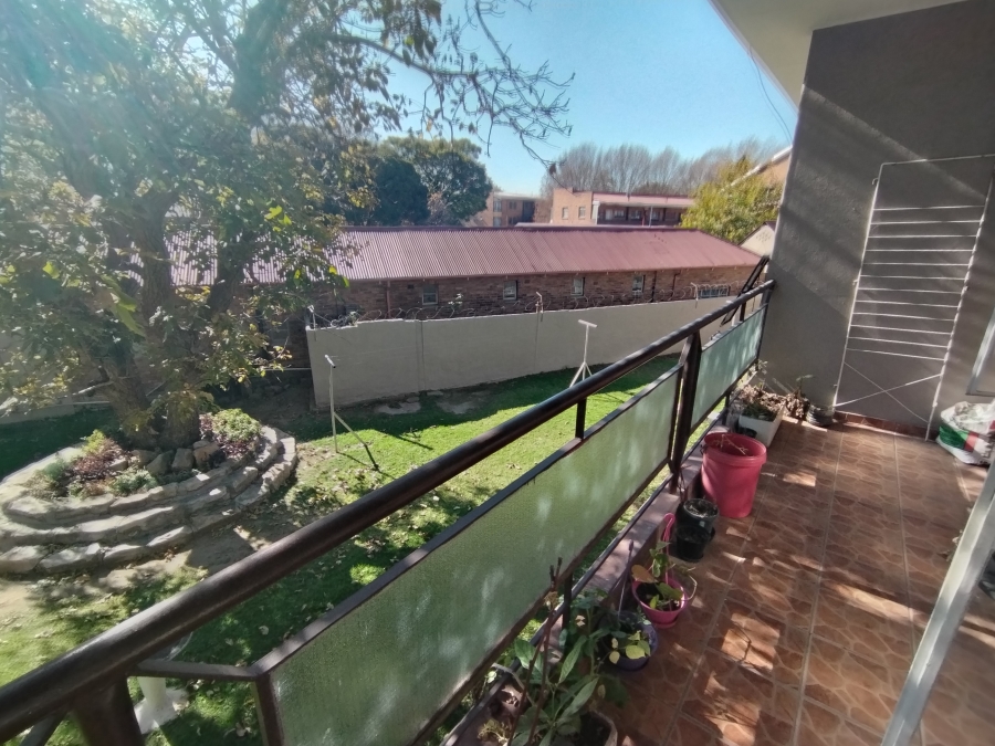To Let 1 Bedroom Property for Rent in Benoni Central Gauteng