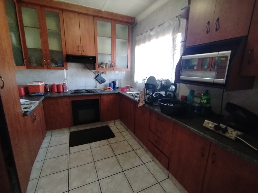 To Let 1 Bedroom Property for Rent in Benoni Central Gauteng