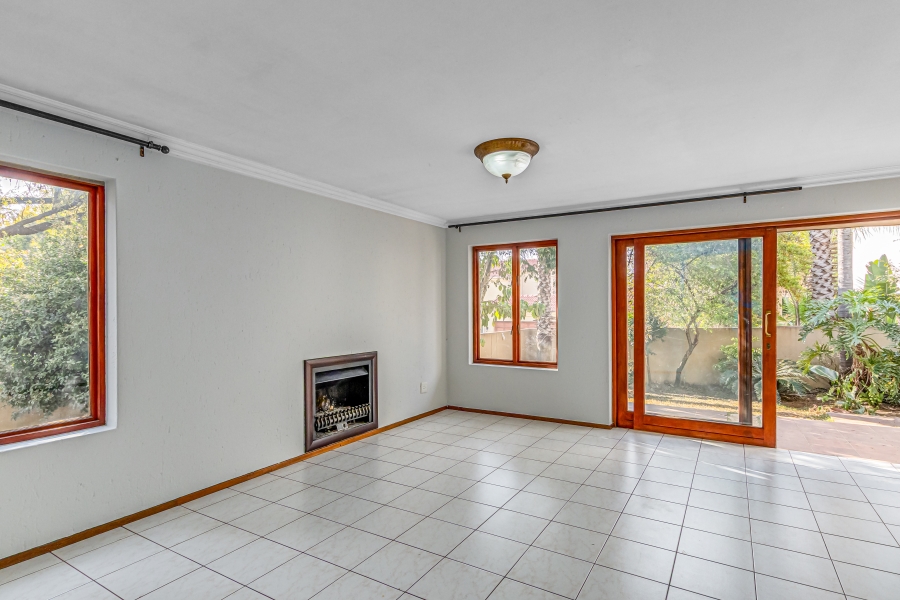 3 Bedroom Property for Sale in Barbeque Downs Gauteng