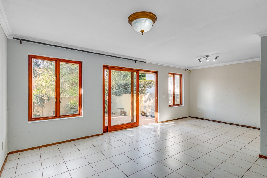 3 Bedroom Property for Sale in Barbeque Downs Gauteng