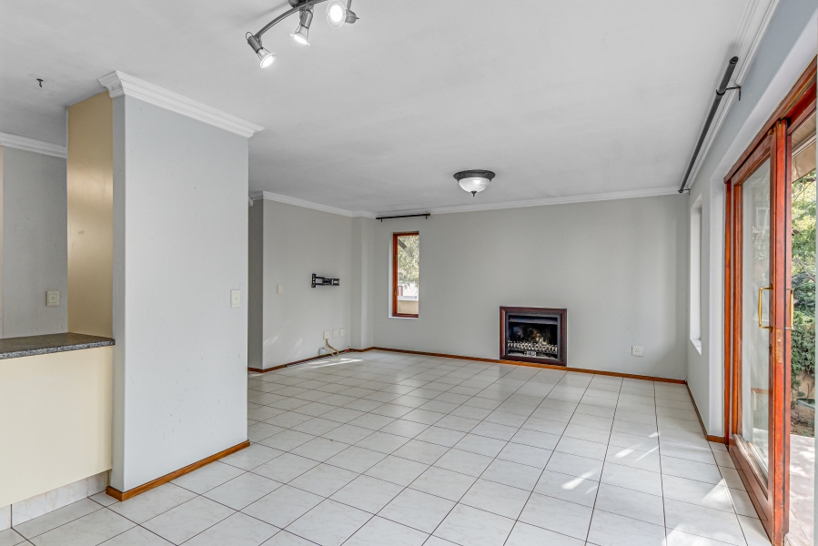 3 Bedroom Property for Sale in Barbeque Downs Gauteng