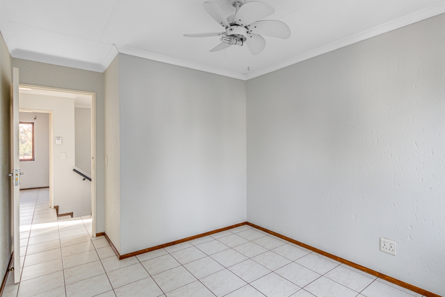 3 Bedroom Property for Sale in Barbeque Downs Gauteng