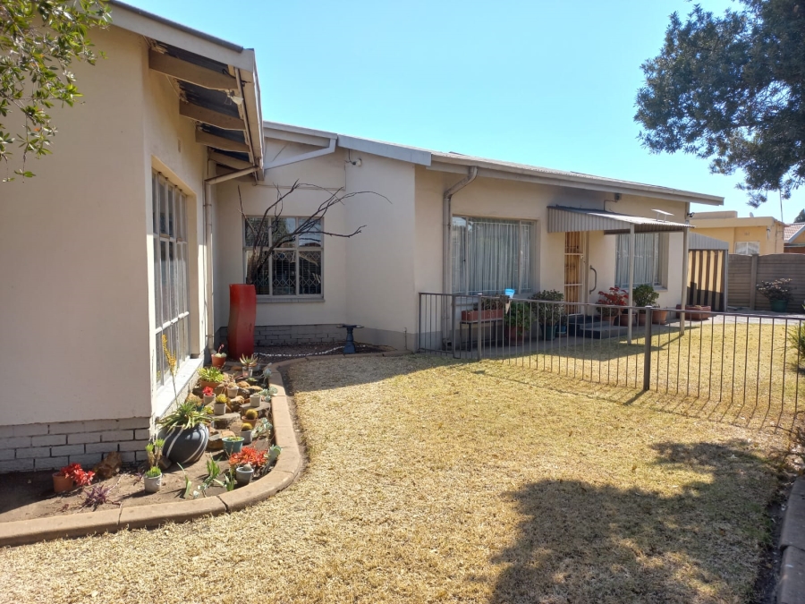 4 Bedroom Property for Sale in Vanderbijlpark CE 3 Gauteng
