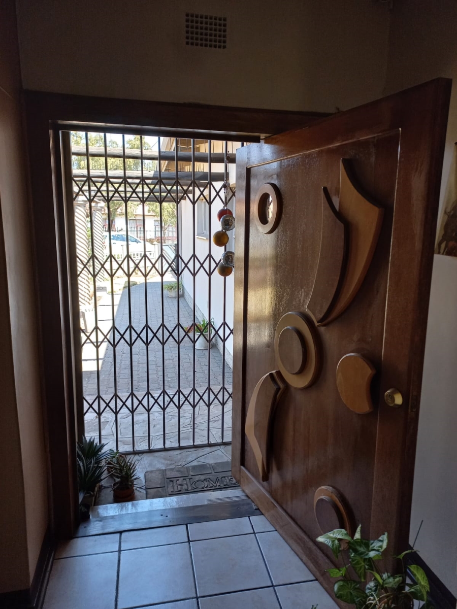 4 Bedroom Property for Sale in Vanderbijlpark CE 3 Gauteng