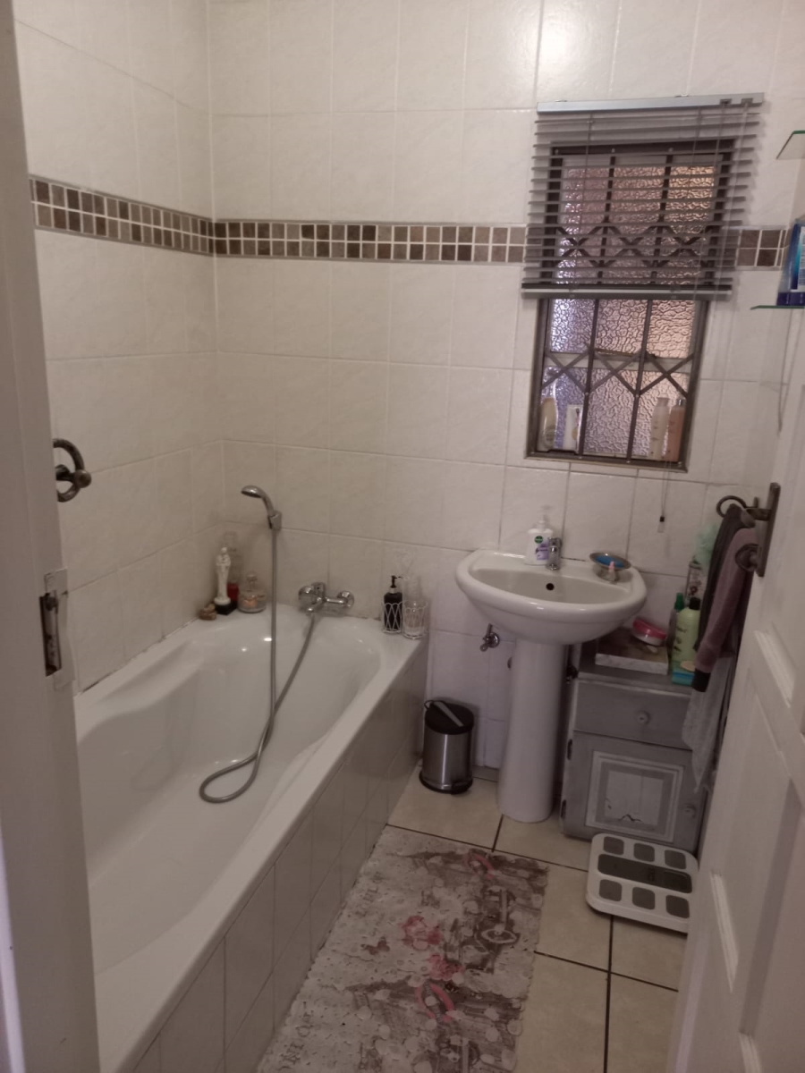 4 Bedroom Property for Sale in Vanderbijlpark CE 3 Gauteng