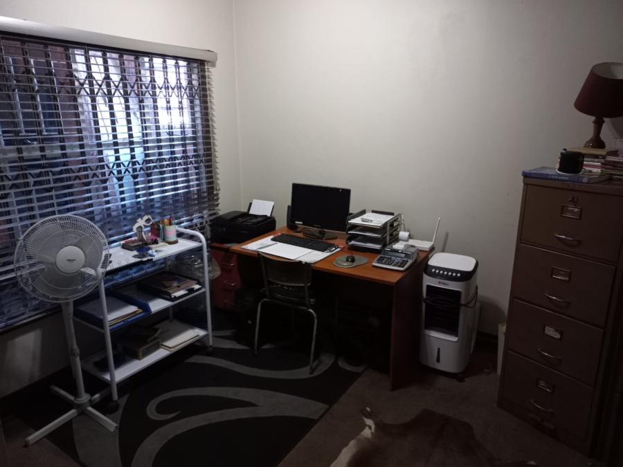 4 Bedroom Property for Sale in Vanderbijlpark CE 3 Gauteng