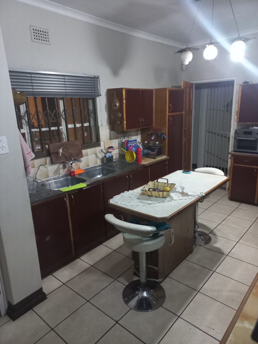 4 Bedroom Property for Sale in Vanderbijlpark CE 3 Gauteng