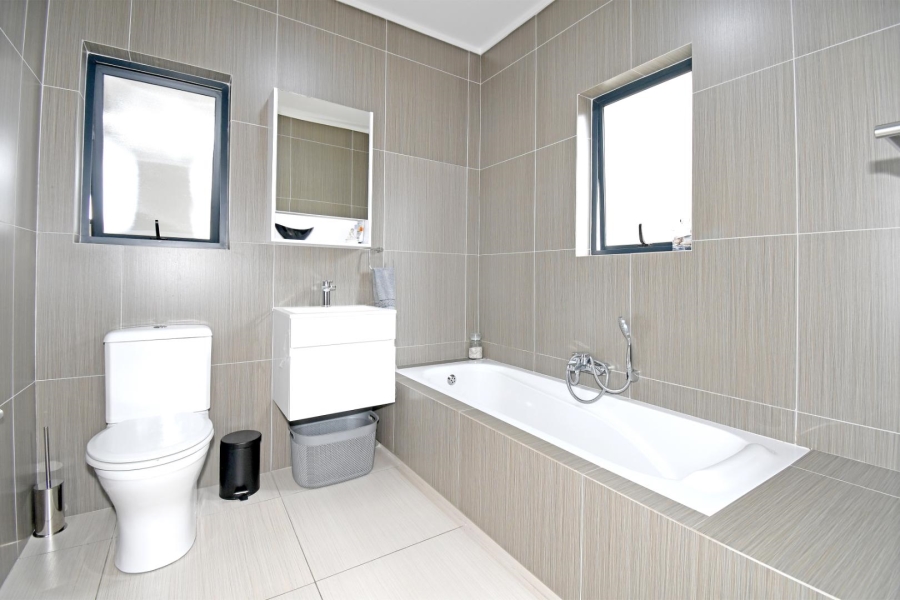 2 Bedroom Property for Sale in Kyalami Gauteng