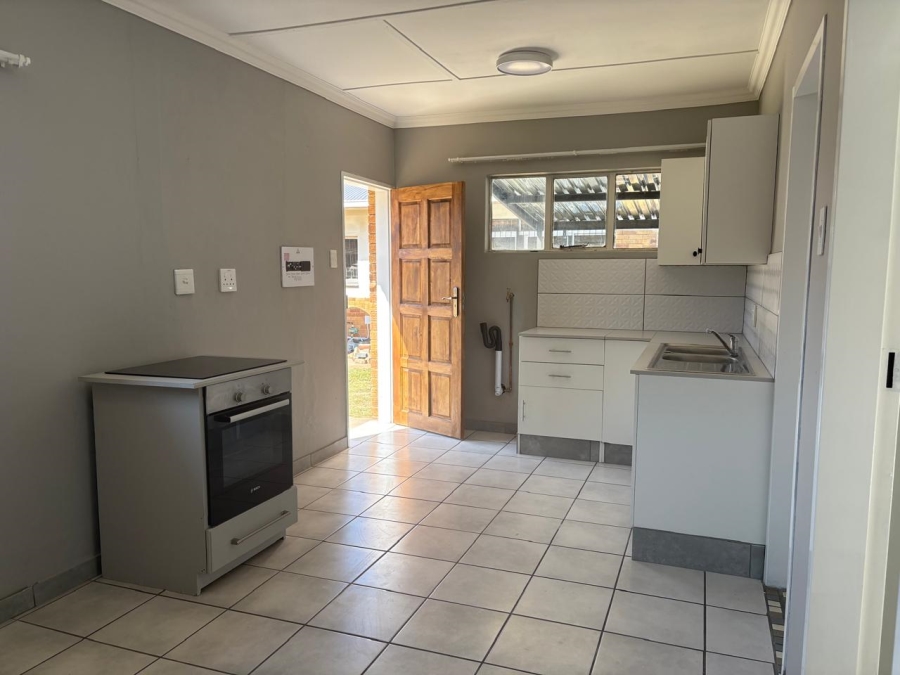 To Let 2 Bedroom Property for Rent in Wonderboom South Gauteng