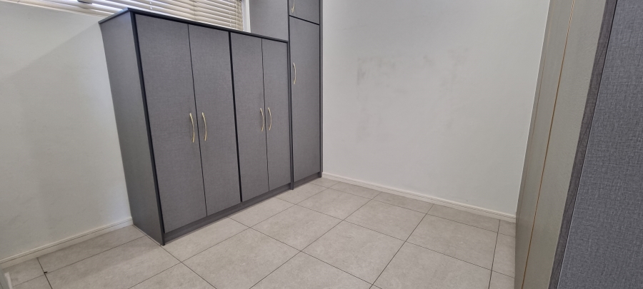 2 Bedroom Property for Sale in Greenstone Hill Gauteng