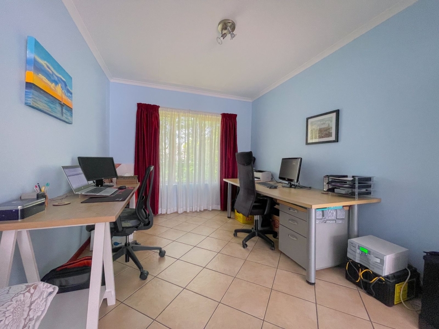 2 Bedroom Property for Sale in Paulshof Gauteng