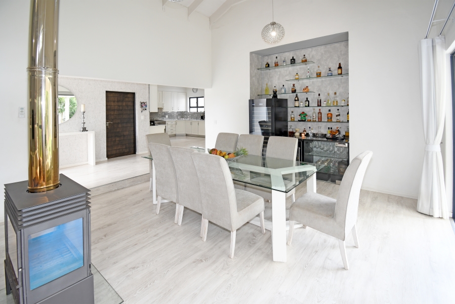 To Let 4 Bedroom Property for Rent in Copperleaf Estate Gauteng