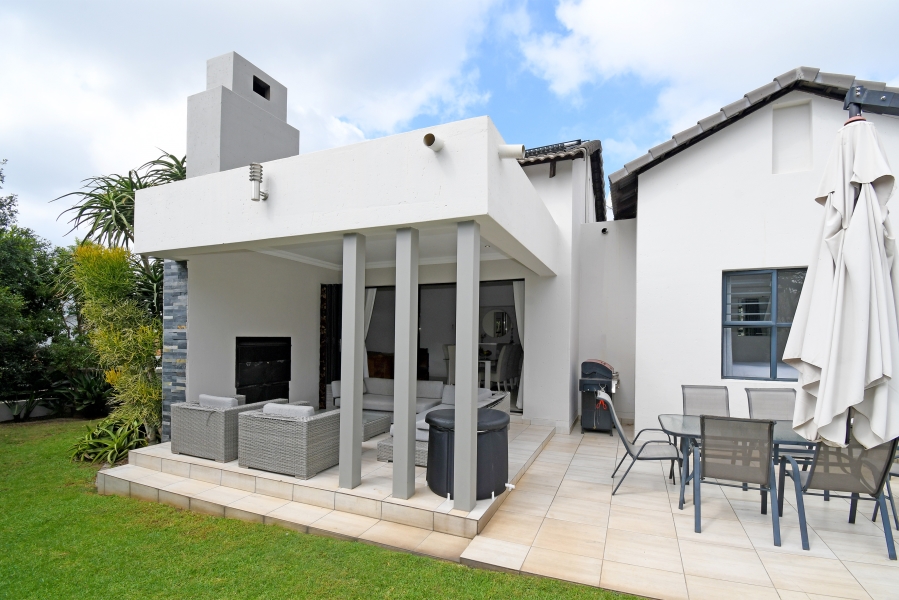 To Let 4 Bedroom Property for Rent in Copperleaf Estate Gauteng