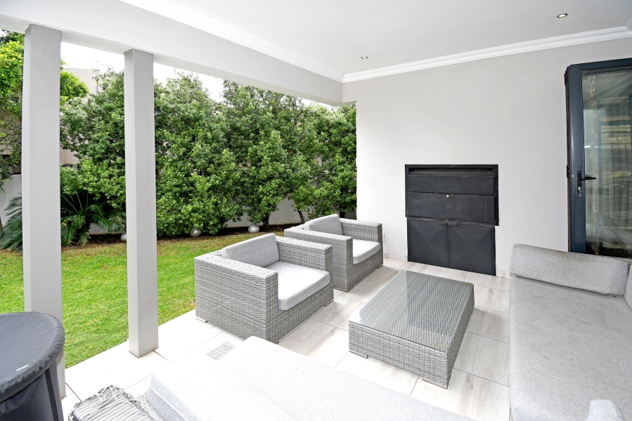 To Let 4 Bedroom Property for Rent in Copperleaf Estate Gauteng