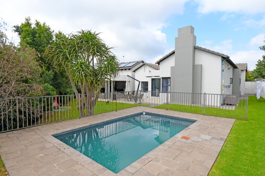 To Let 4 Bedroom Property for Rent in Copperleaf Estate Gauteng