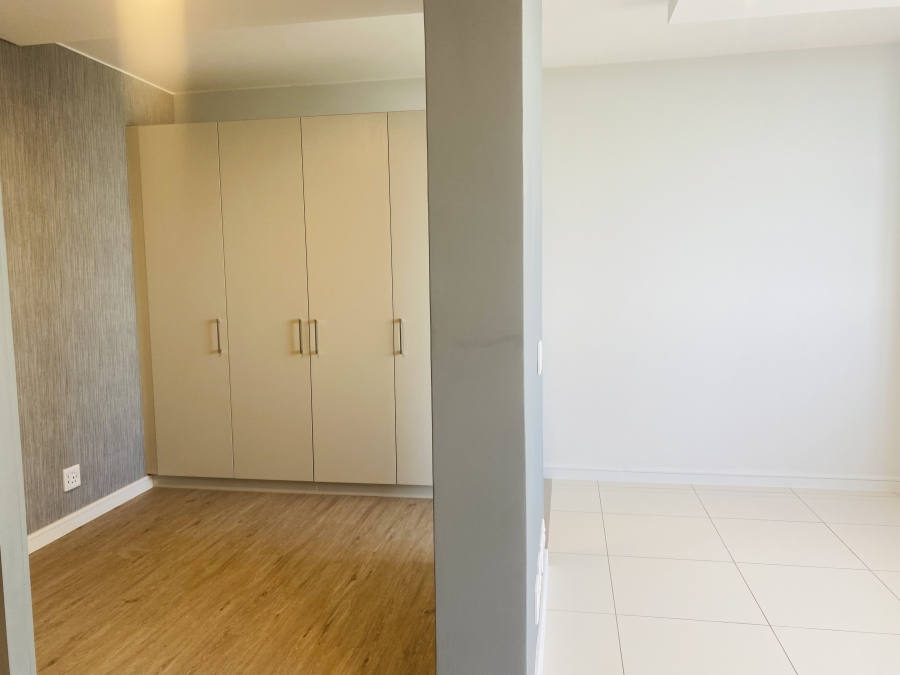 1 Bedroom Property for Sale in Rosebank Gauteng