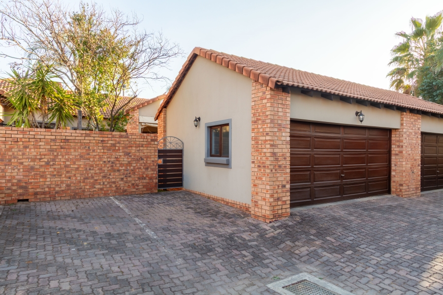 2 Bedroom Property for Sale in Equestria Gauteng