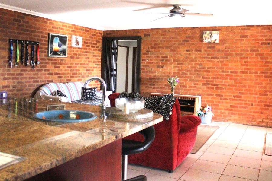 3 Bedroom Property for Sale in Grootfontein Ah Gauteng