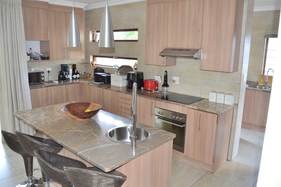 3 Bedroom Property for Sale in Thatchfield Estate Gauteng