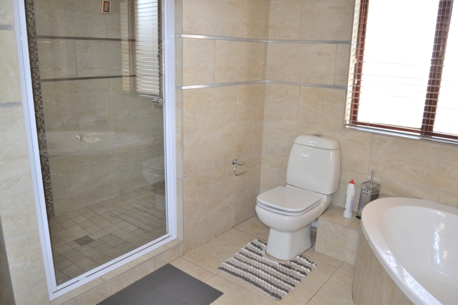 3 Bedroom Property for Sale in Thatchfield Estate Gauteng