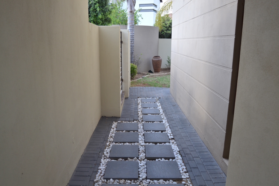 3 Bedroom Property for Sale in Thatchfield Estate Gauteng