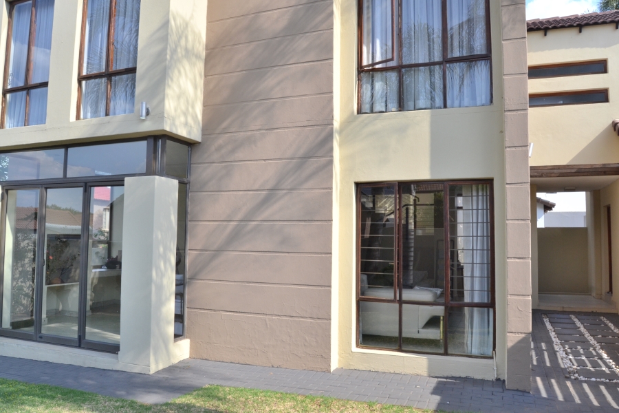 3 Bedroom Property for Sale in Thatchfield Estate Gauteng