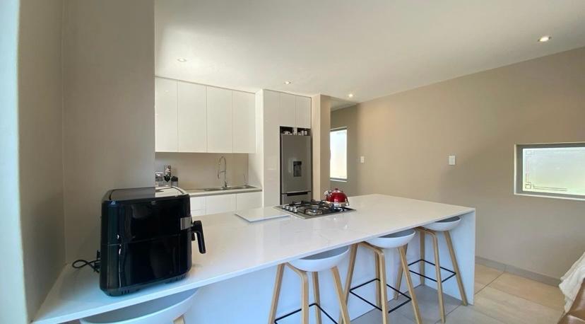3 Bedroom Property for Sale in Faerie Glen Gauteng