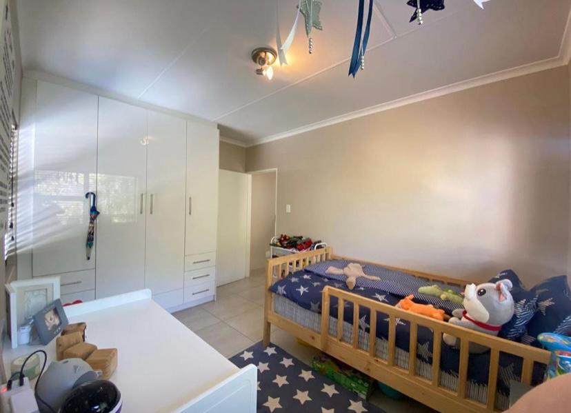 3 Bedroom Property for Sale in Faerie Glen Gauteng