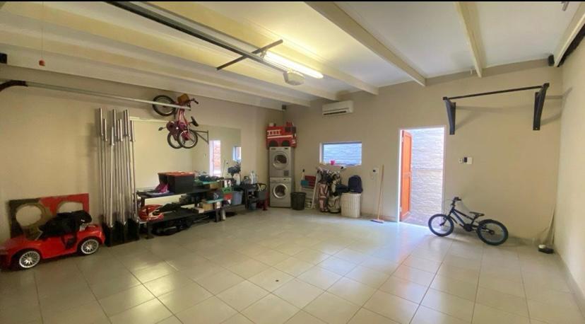 3 Bedroom Property for Sale in Faerie Glen Gauteng