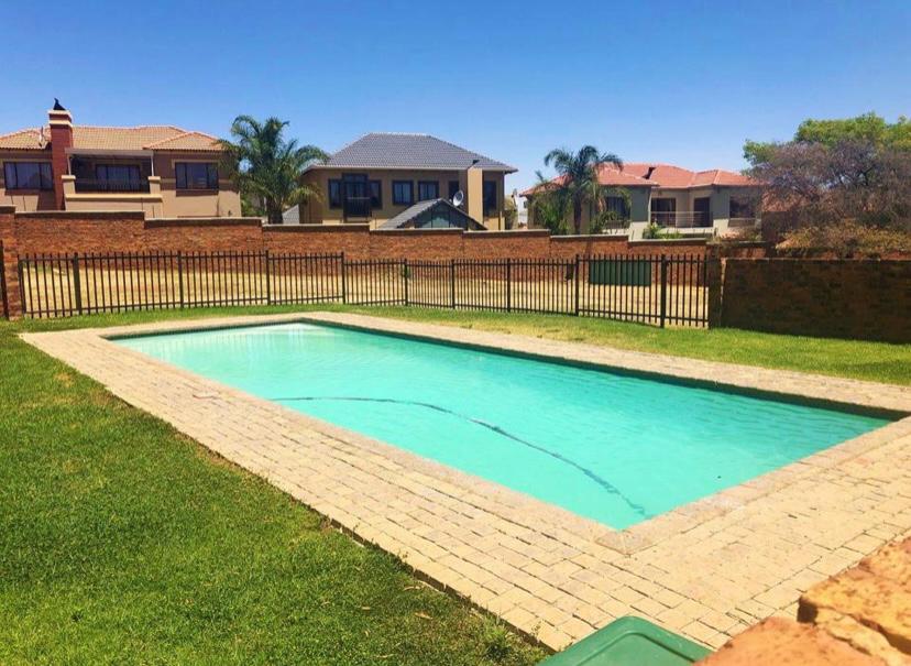 3 Bedroom Property for Sale in Faerie Glen Gauteng