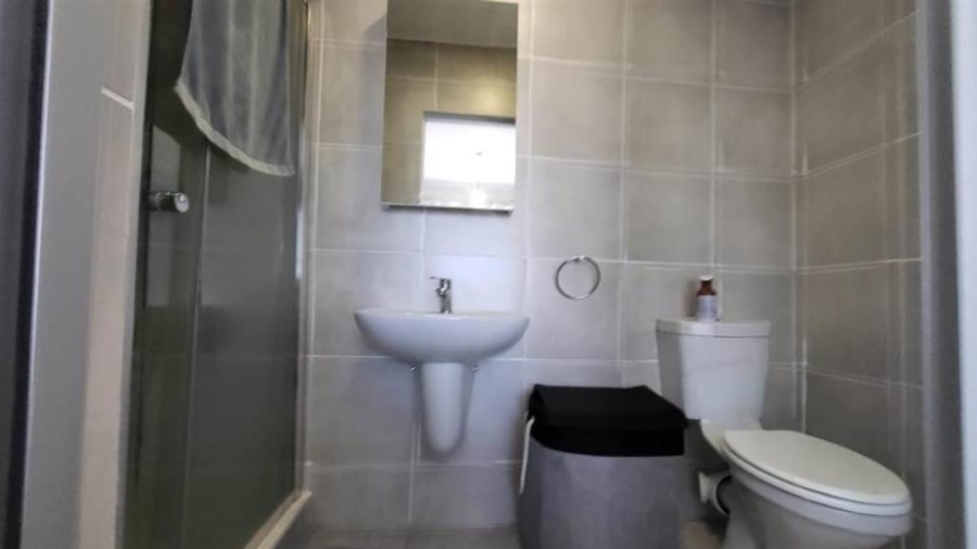 To Let 2 Bedroom Property for Rent in Linbro Park Gauteng