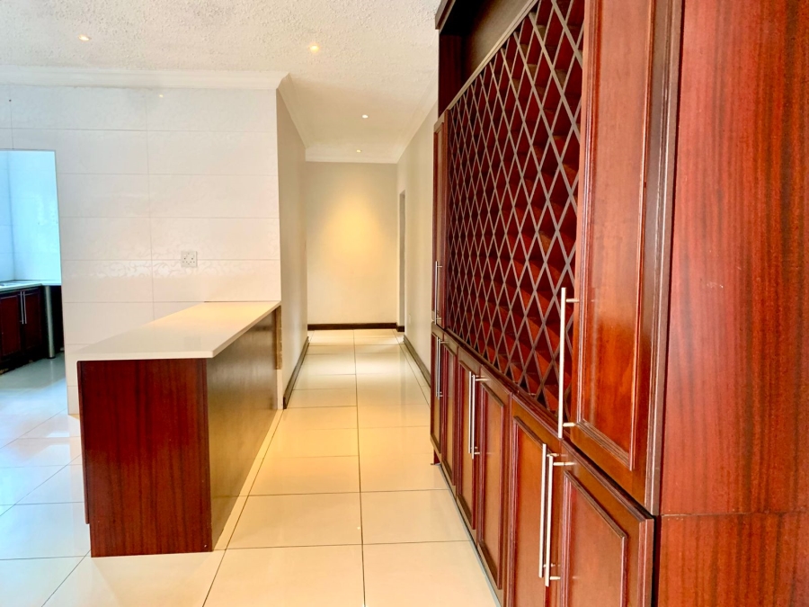 To Let 4 Bedroom Property for Rent in Kyalami Glen Estate Gauteng