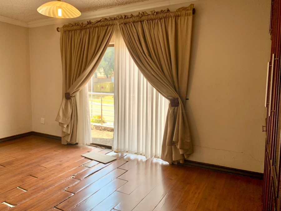 To Let 4 Bedroom Property for Rent in Kyalami Glen Estate Gauteng