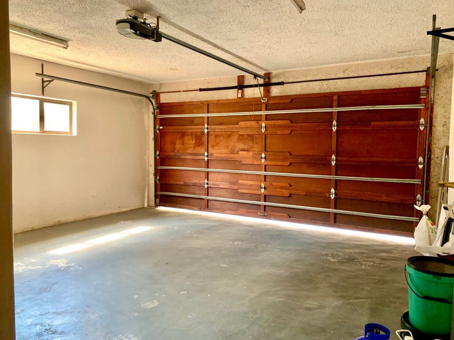To Let 4 Bedroom Property for Rent in Kyalami Glen Estate Gauteng