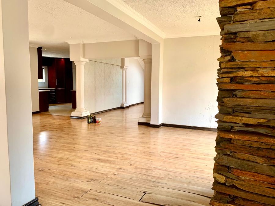To Let 4 Bedroom Property for Rent in Kyalami Glen Estate Gauteng